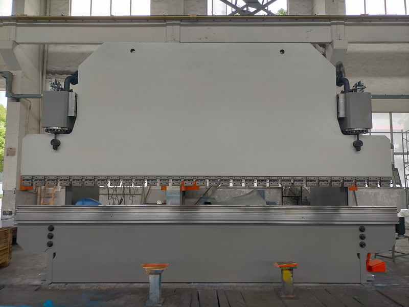 400 т CNC гидравлический прессовый тормоз 1200 т для изгиба и формования металлических листов