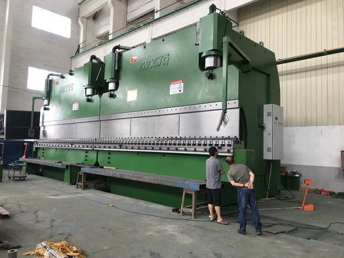 Купить Hydraulic Tandem Press Brake with Throat Depth 200mm-1600mm Max Pressure 40-3000 Tons and Max Speed 70-180 m/min online manufacture