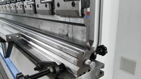 Купить Вковка инструмента 42CrMo тормоза прессы 125T высокопрочной 30 степени острая пробивая материальная online manufacture