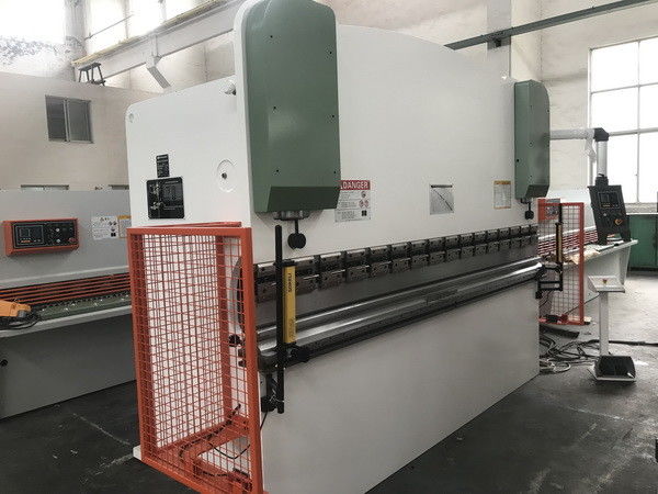 125T Сила CNC гидравлический пресс тормоз WE67K125/3200 Для металлоконструкций